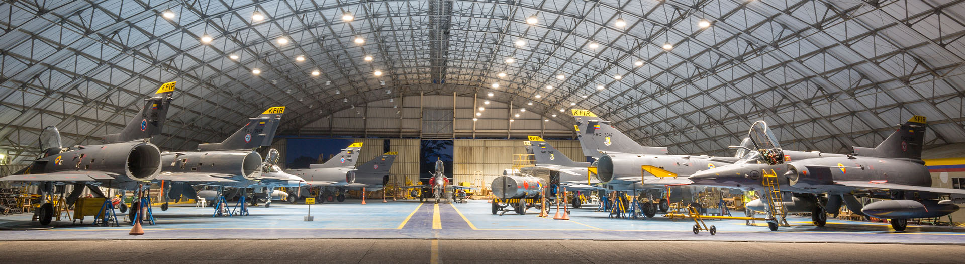 Fuerzas Armadas de Colombia - Página 11 KFIR%20Aircraft_1920x525