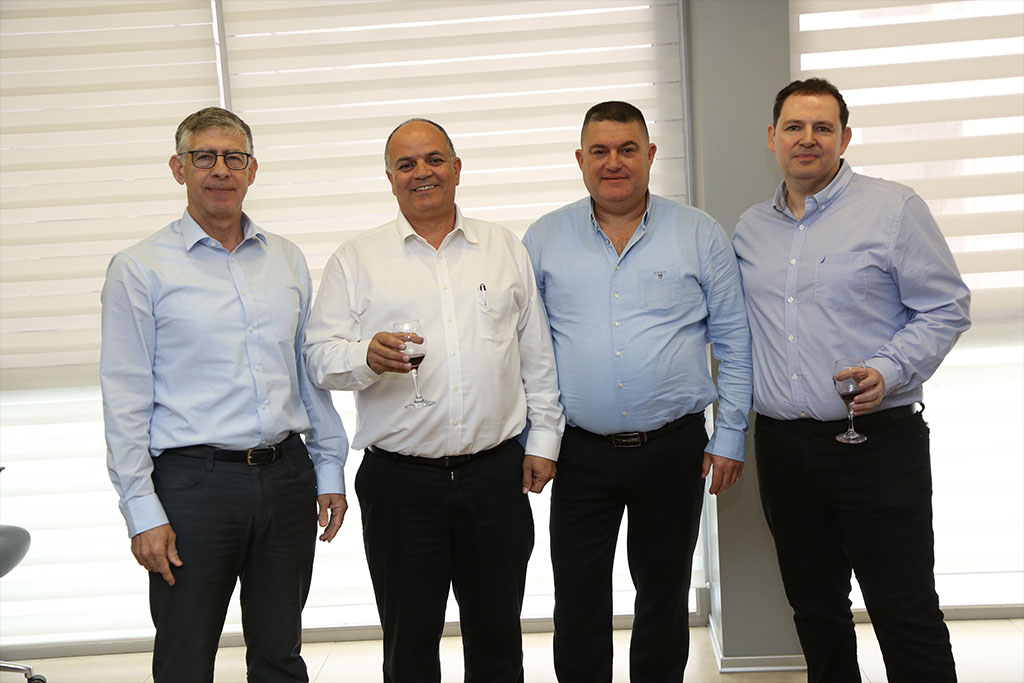 בתמונה (מימין לשמאל)- אילן טוקר, מנכ"ל משותף במלם תים, לידו שמוליק רוזנטל, מנכ"ל אלטל, יואב תורג'מן, מנכ"ל אלתא מערכות וסמנכ"ל תעשייה אווירית, נמרוד שפר, מנכ"ל תעשייה אווירית. (קרדיט: אלון רון).