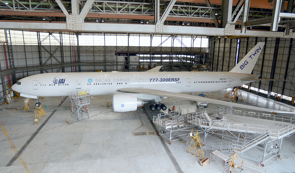 מטוס B777 (צילום: התעשייה האווירית)