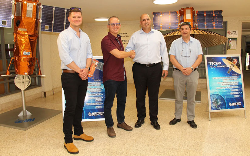 מימין לשמאל: פרופ' גיל יודילביץ', שלומי סודרי, פרופ' טל שימא וניקו אדמסקי (צילום: מרק גולדמן, דוברות הטכניון)