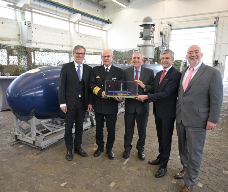Milestone in unmanned submarine defence: IAI and TKMS deliver BlueWhale Large autonomous underwater vehicle to the German Navy as part of the “Kurs Marine 2035+” program